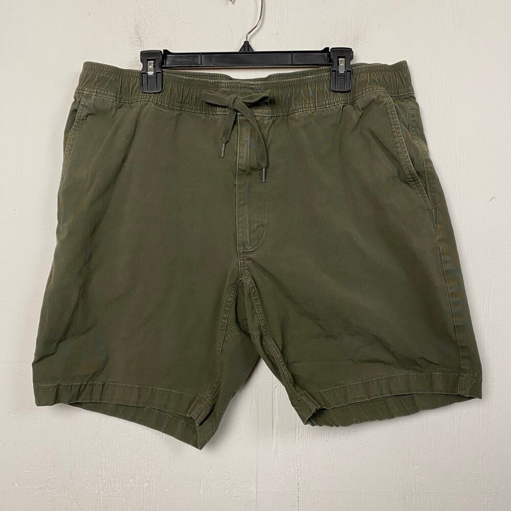 Duluth Trading Co. Men's Green Pull On Shorts Size 40
